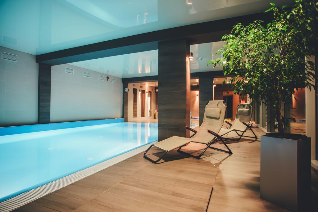 Hotel Trojan Lądek-Zdrój Buitenkant foto